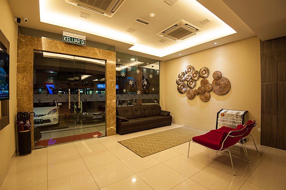 Seven Hotel Putatan Екстер'єр фото