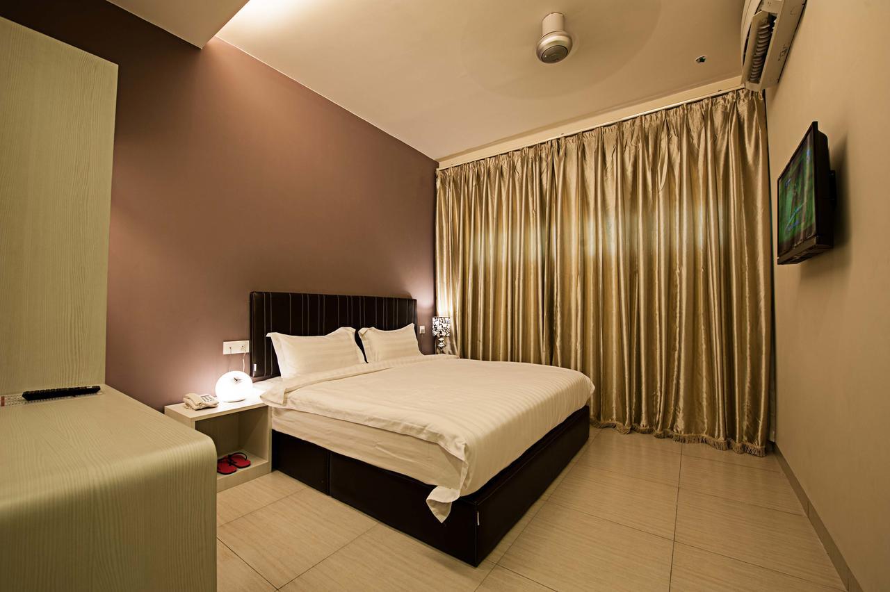 Seven Hotel Putatan Екстер'єр фото