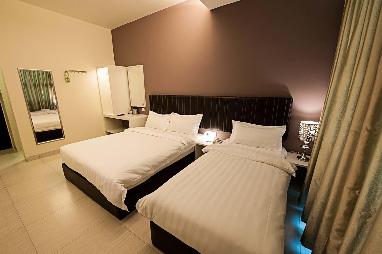 Seven Hotel Putatan Екстер'єр фото