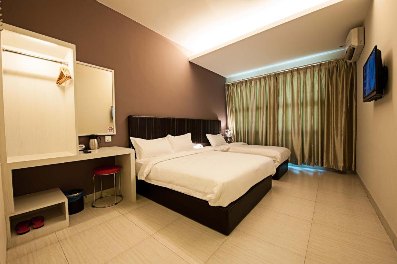 Seven Hotel Putatan Екстер'єр фото